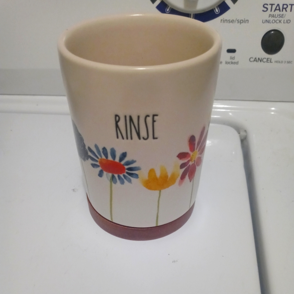Rae Dunn bloom flower bathroom toothbrush cup